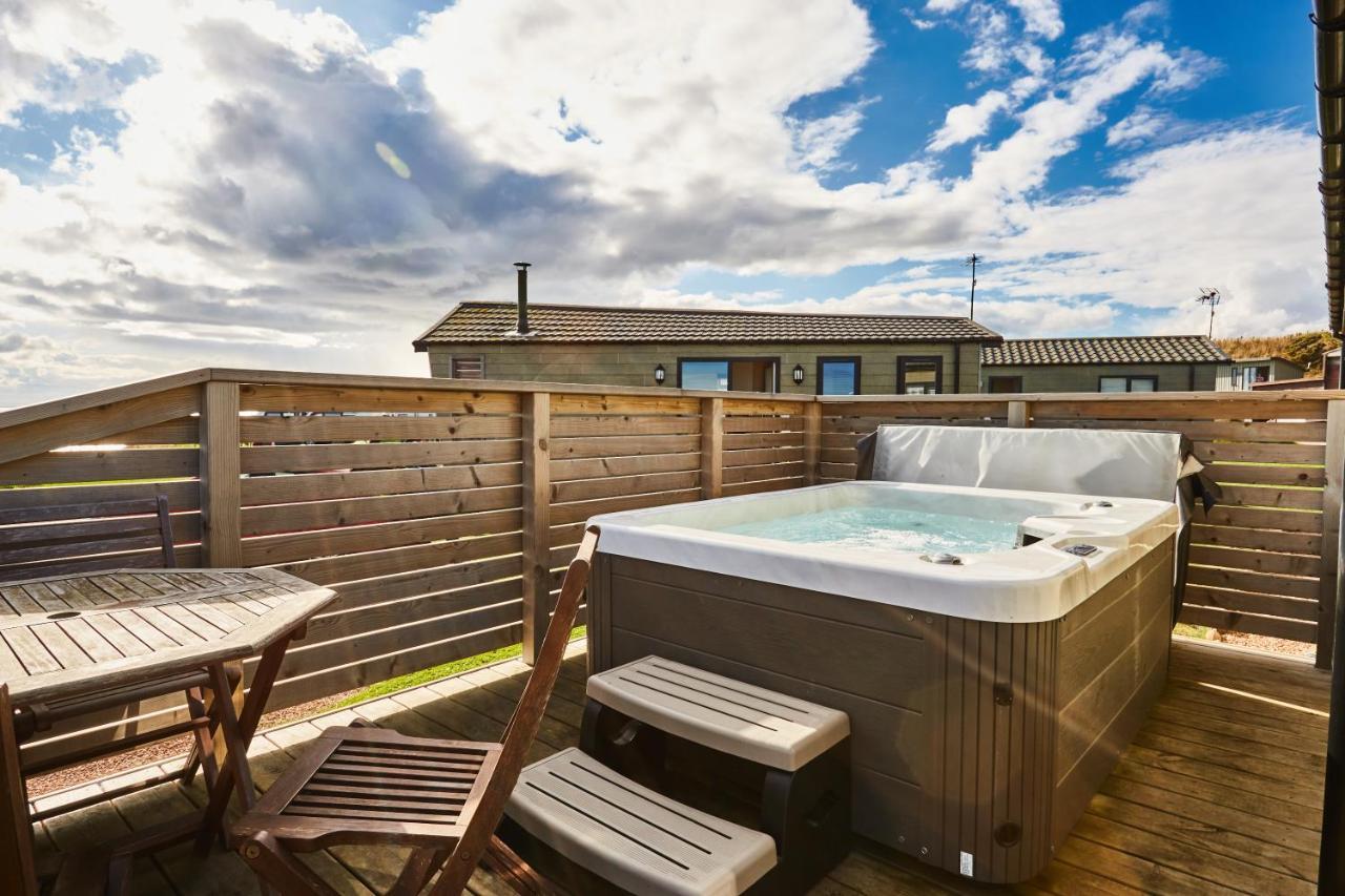 Sauchope Links Holiday Lodge And Glamping Park Крейл Экстерьер фото